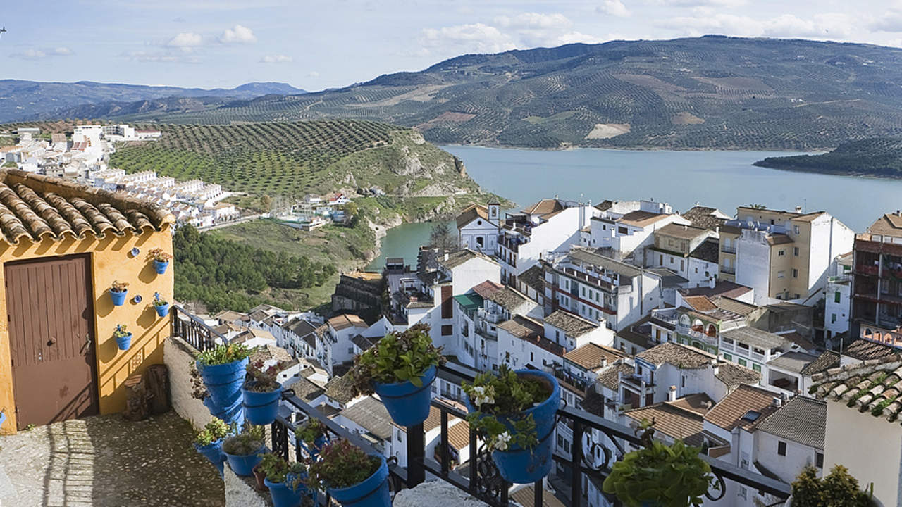Los Pueblos Más Bonitos de España con Wonderbox - Viajar